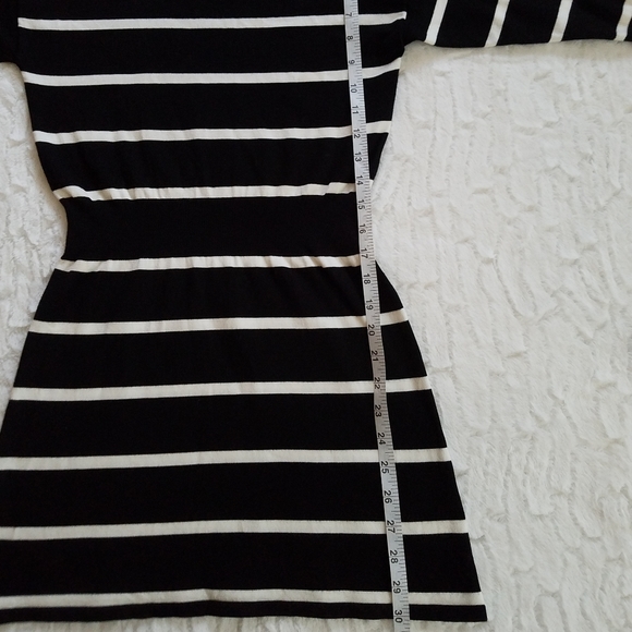 WHBM Tunic Style Top - Picture 4 of 8